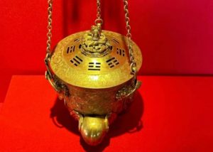 Gold Cloud-Dragon Pattern Censer