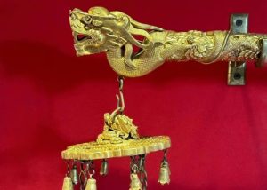 Gold Censer with Cloud-Dragon Patterns (with Handles)