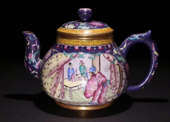 imperial life painted on porcelain